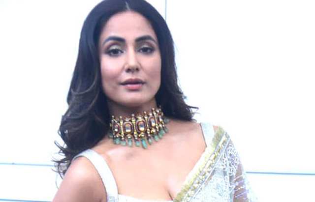 Birthday Predictions: “Is it the Right Time for Hina Khan To Move To Bollywood in 2021-22?”