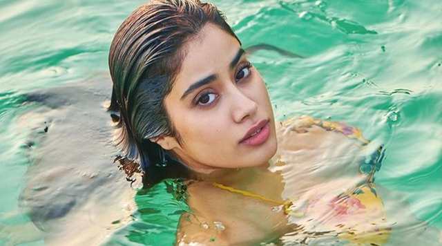 Janhvi Kapoor Horoscope Analysis: “Will Janhvi Kapoor Get Ahead of Her Contemporaries like Ananya Panday, Tara Sutaria in 2022?”