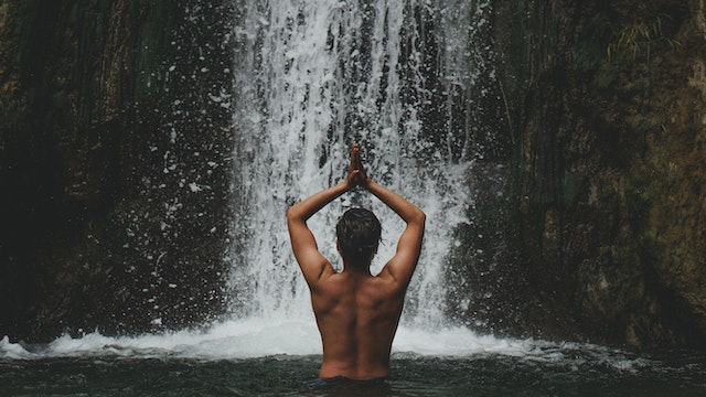 Cold Showers for Success: Build Resilience and Confidence